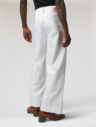 IZZY GIANT FLARE JEANS IN WHITE - Unisex